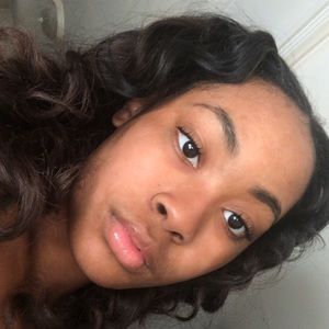 Meet your Posher, Sa’Nia